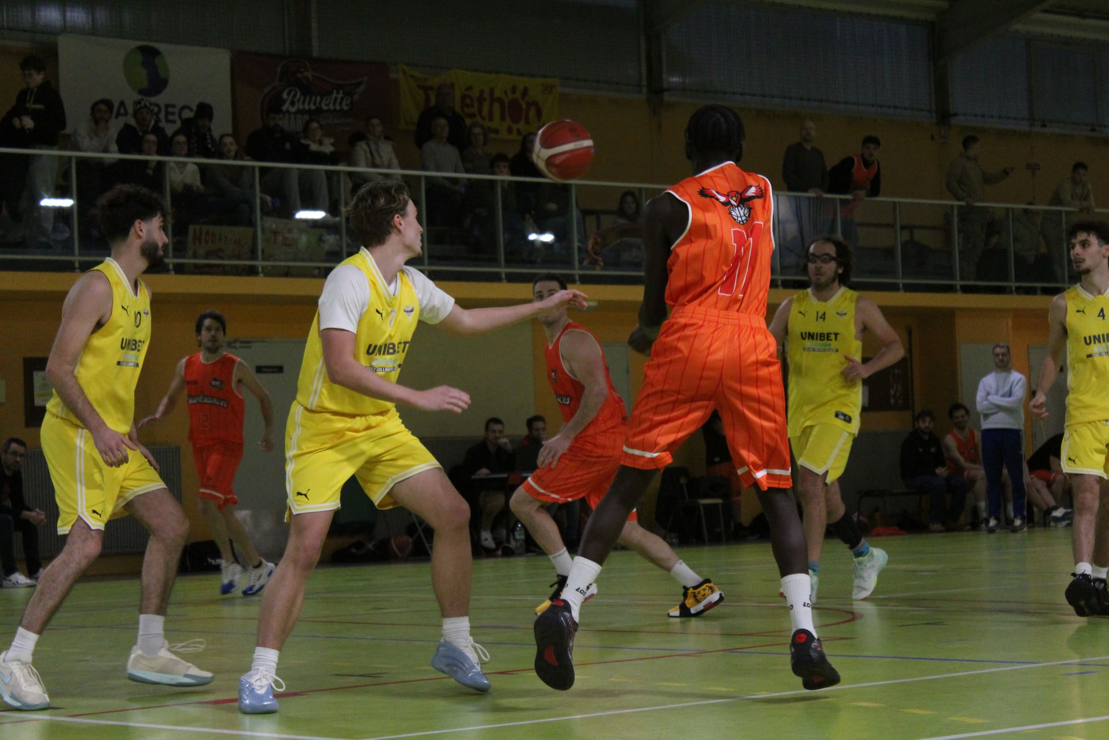 Match du MABC au gymnase Hawksances